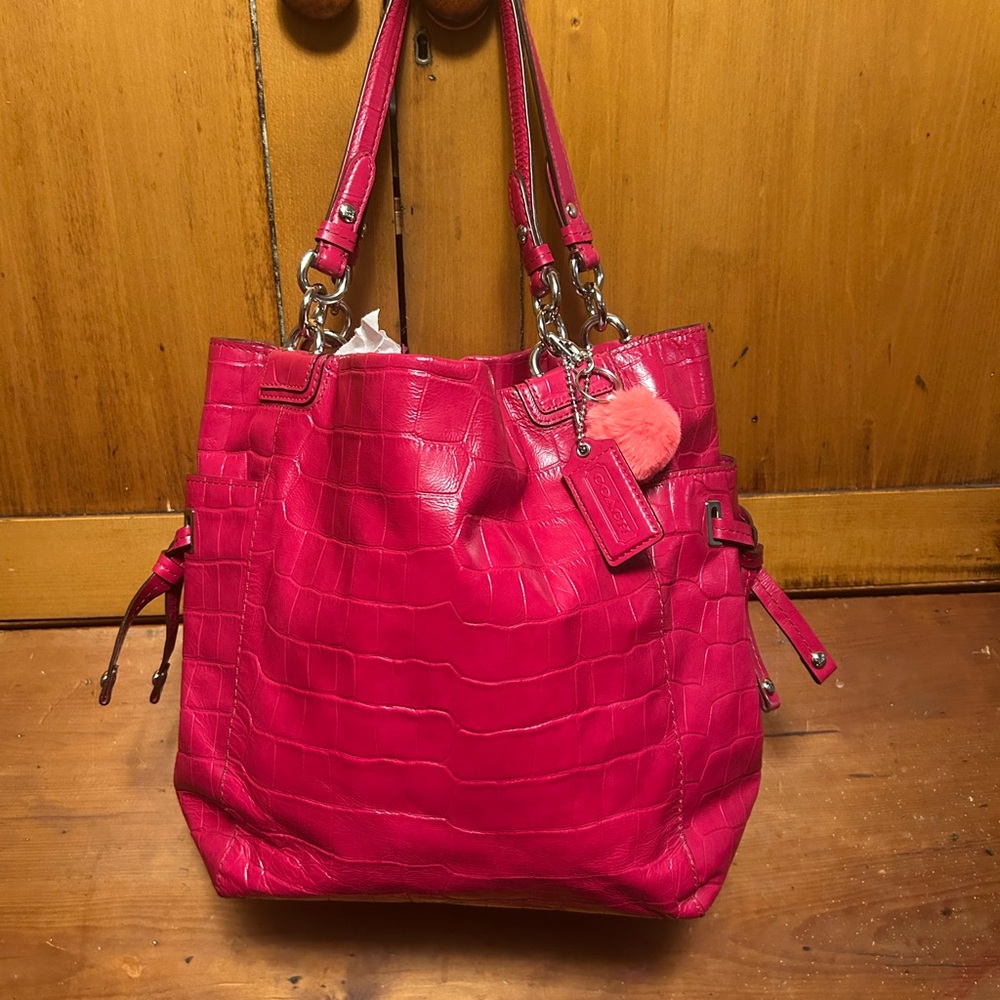 Coach 2009 Gorgeous Magenta Pink Croc-Embossed Women's Bag 🩷💖 - Picture 2 of 9